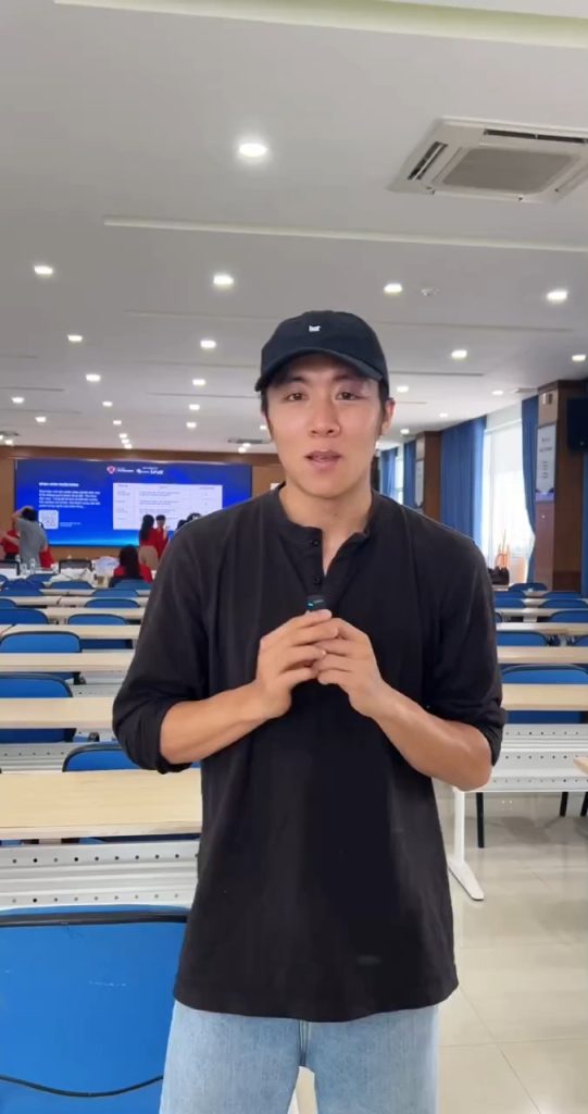 Video thumbnail - Cùng Anh Hữu Vương hỏi đáp về ngành truyền thông