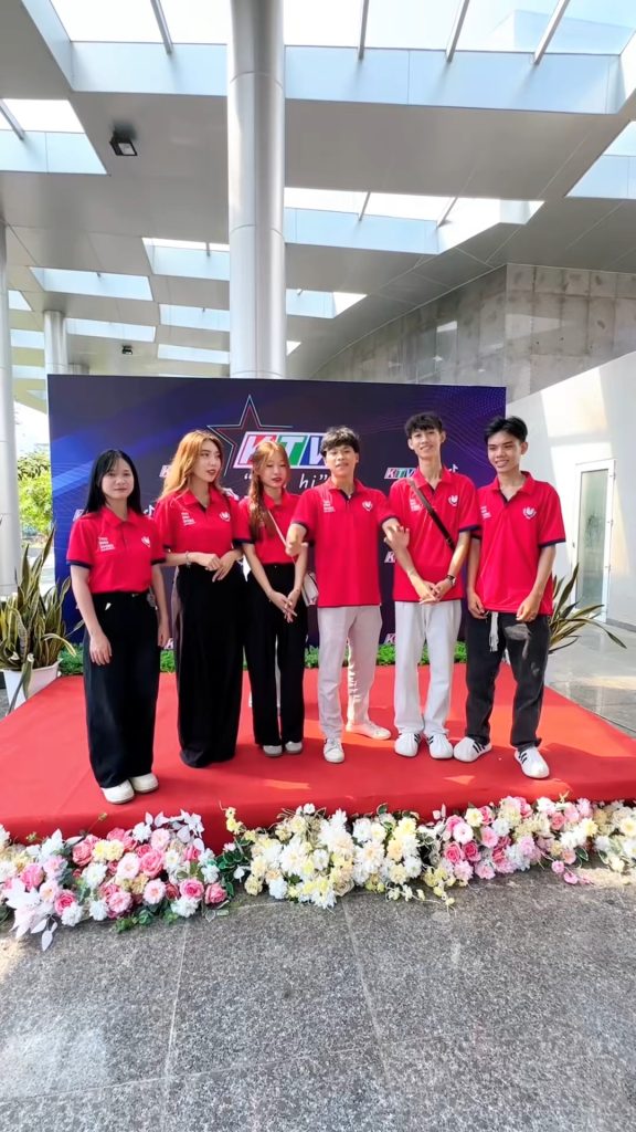 Video thumbnail - Sinh viên TBD đạt giải KTV say hi